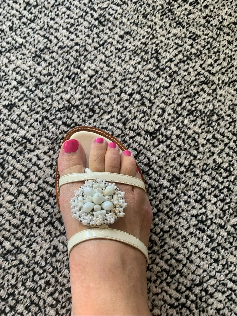 Oscar de la Renta chic slides
